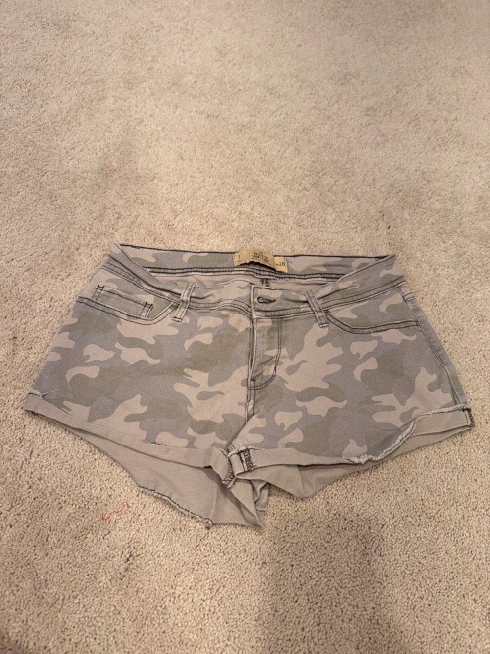 Hollister Women's Gray Camo Low-Rise Denim Shorts